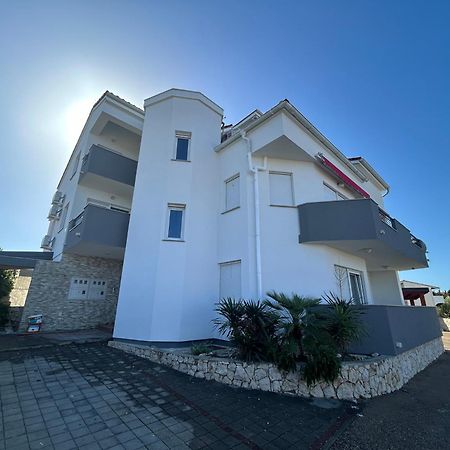 נובליה Apartment Karlo מראה חיצוני תמונה